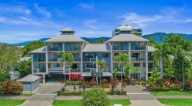 Getaway on Grafton