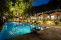 Stone Wood Premier Gokarna - Pools