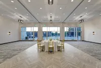 Holiday Inn Express Kingston West