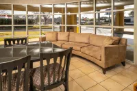 Days Inn by Wyndham Atlanta Stone Mountain Hotel a Stone Mountain