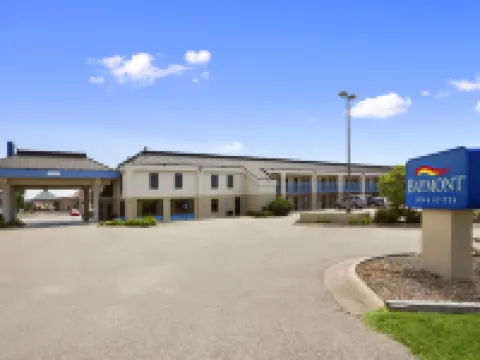 Baymont by Wyndham Hays Hotels in Hays