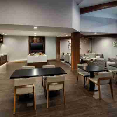 Marriott Springfield Downtown Dining/Meeting Rooms