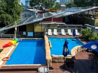 Mom Darwin Hotels in Darwin