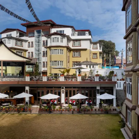 Shambaling Boutique Hotel Отели рядом с достопримечательностью «Боудханат Ступа»