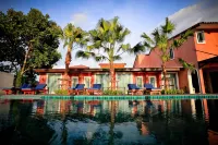 lavilla boutique hotel - parking