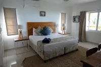 Castaway Lodge Hotels in Pointe la Rue