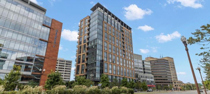 Placemakr Marymount Ballston Arlington, Apartments by Hilton Отели в г. Арлингтон