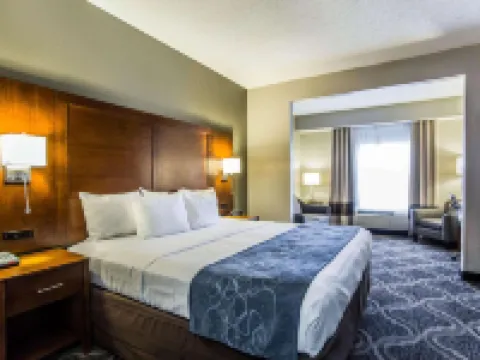 Comfort Suites Pineville - Ballantyne Area Hotels in Pineville