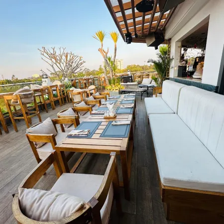 Ngon Avatar Hotel