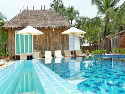 Nov Koh Kong Resort - ที่มีสระว่ายน้ำ