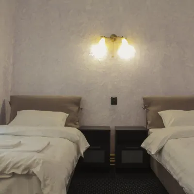 Rassvet Guest House โรงแรมใกล้สะพานรัสสกี้