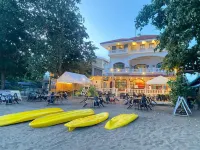 Gracey Dive Resort and Restaurant, Dumaguete - Beach