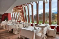 Bouganville Hill Resort & Wellness Space - Pools