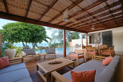 Moorea Beach Villas Hotels near Afareaitu Waterfalls