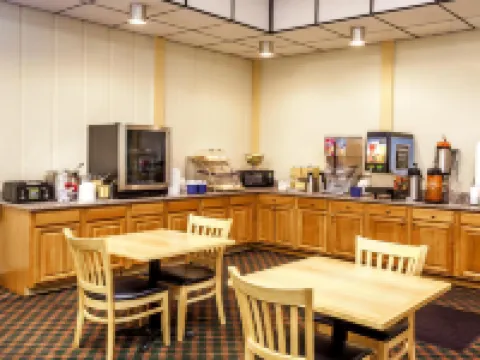 Days Inn by Wyndham Portage Hotels in Portage