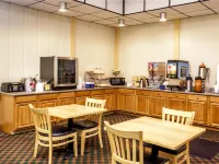 Days Inn by Wyndham Portage Hotel a Lake Station