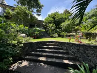 Hibiscus Villa Hotels in Unawatuna