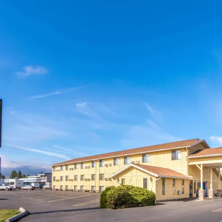 Super 8 by Wyndham Missoula/Brooks Street