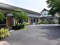 Rest Time Hotel - 2-Star