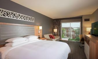 The Broadway Columbia - a DoubleTree by Hilton