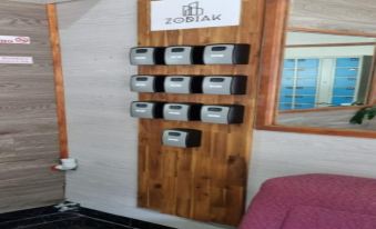 Luxury 2Br Apt Pool, Gym, Prime Spot Zodiak Stays