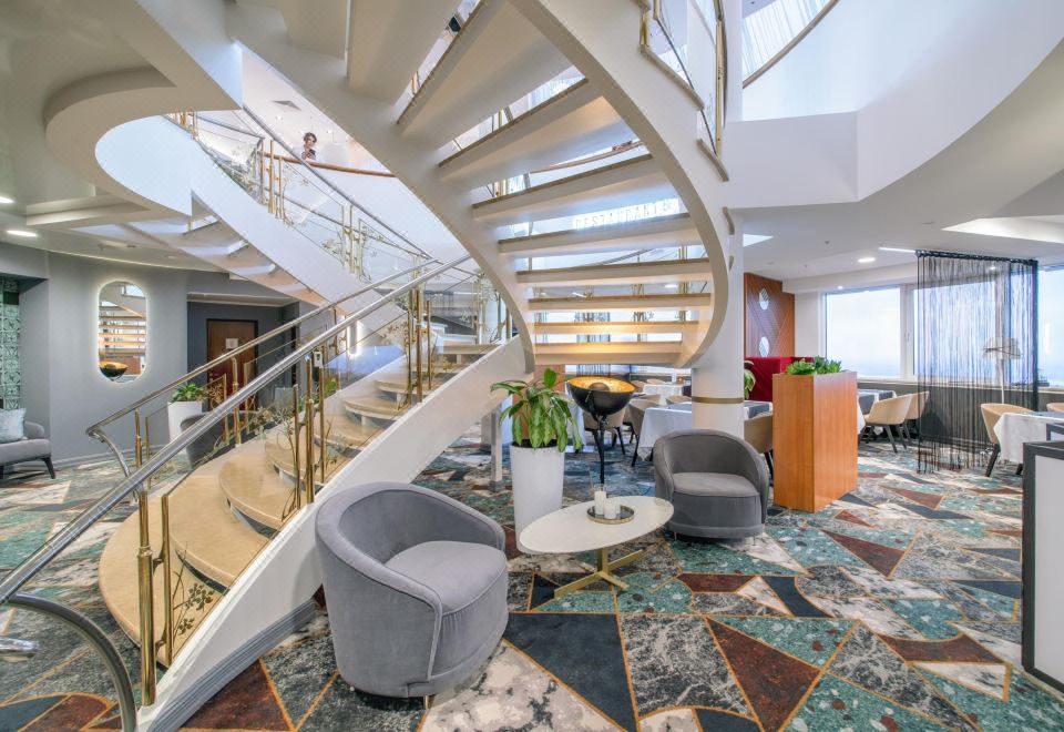 Holiday Inn Samara Over view