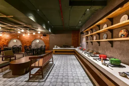 Regenta Inn Downton Raipur Hotel