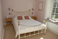 Rushop Hall Hotels in Castleton