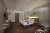 Three Eight Front One Boutique Batu Malang Hotels in Batu