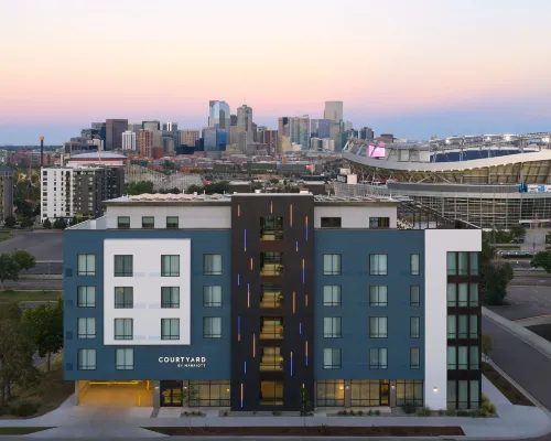 Courtyard by Marriott Denver Downtown West Hotels near Larimer Square
