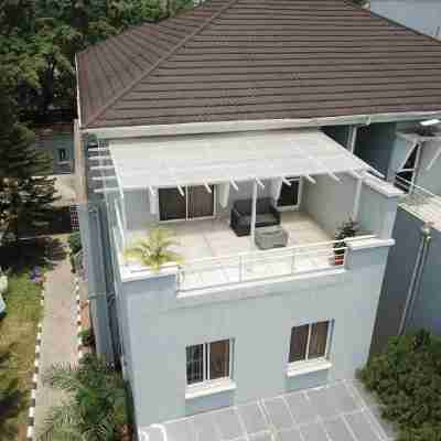 House 24 Hotel Exterior