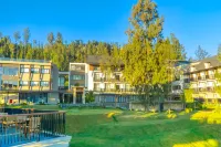 Jambuluwuk Bromo Resort - parking