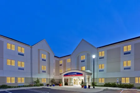 Candlewood Suites Bordentown-Trenton Отели в г. Бордентаун Тауншип