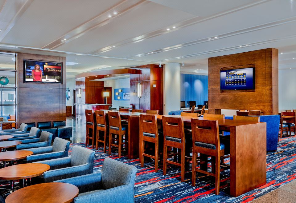 Holiday Inn Express & Suites San Francisco Fishermans Wharf