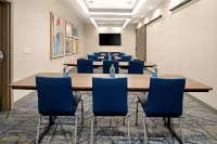 Holiday Inn Express & Suites PALM DESERT - MILLENNIUM by IHG Hotels in Palm Desert