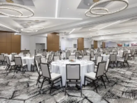 Crowne Plaza LANSING by IHG Hoteles en Waverly