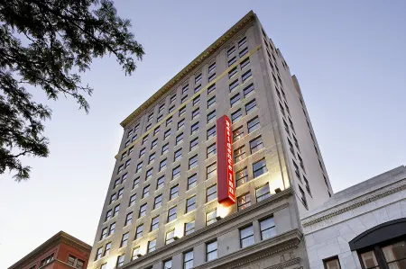 Residence Inn Columbus Downtown Отели рядом с достопримечательностью «Vue Columbus»