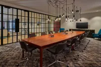 Renaissance Saint Elm Dallas Downtown Hotel