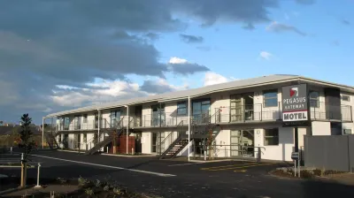 Pegasus Gateway Motels & Apartments Hotels in 