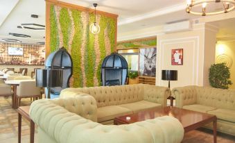 Green Which Hotel