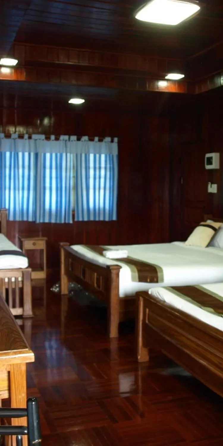 ห้องขนาดใหญ่สำหรับสามท่าน