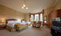 Glengarry Castle Hotel - Villas