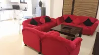 Prestige Apartments - Apartments