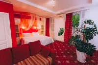 Alexander House Hotels near Parish of Christ the King of the Universe of Roman Catholic Church