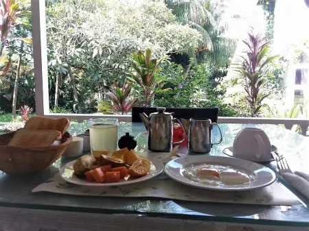 Beau Vallon Bungalows