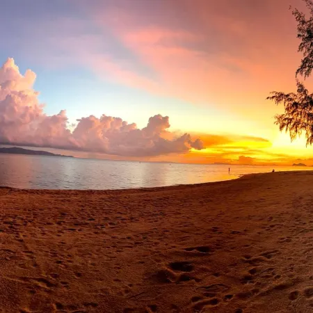 SeaEsta Beach