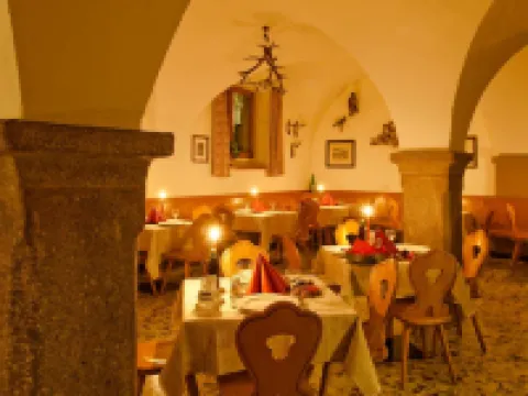 Hotel Elefant Hotels in Ora