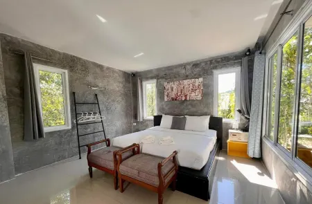 Nitiporn Resort Kohphayam & Seaagain Bar and Restaurants