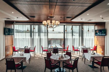 City Hotel Bishkek Отели в г. Бишкек