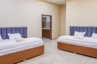 KANHA HOMESTAY & Motel - breakfast